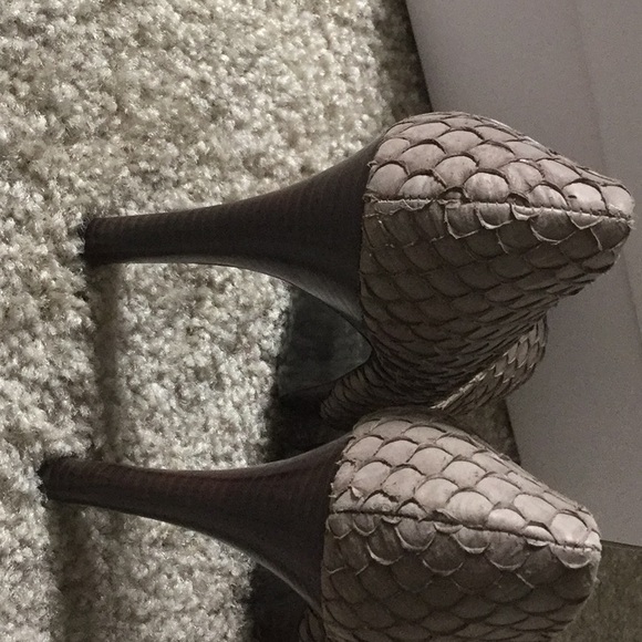 Women’s shoes - Picture 4 of 8